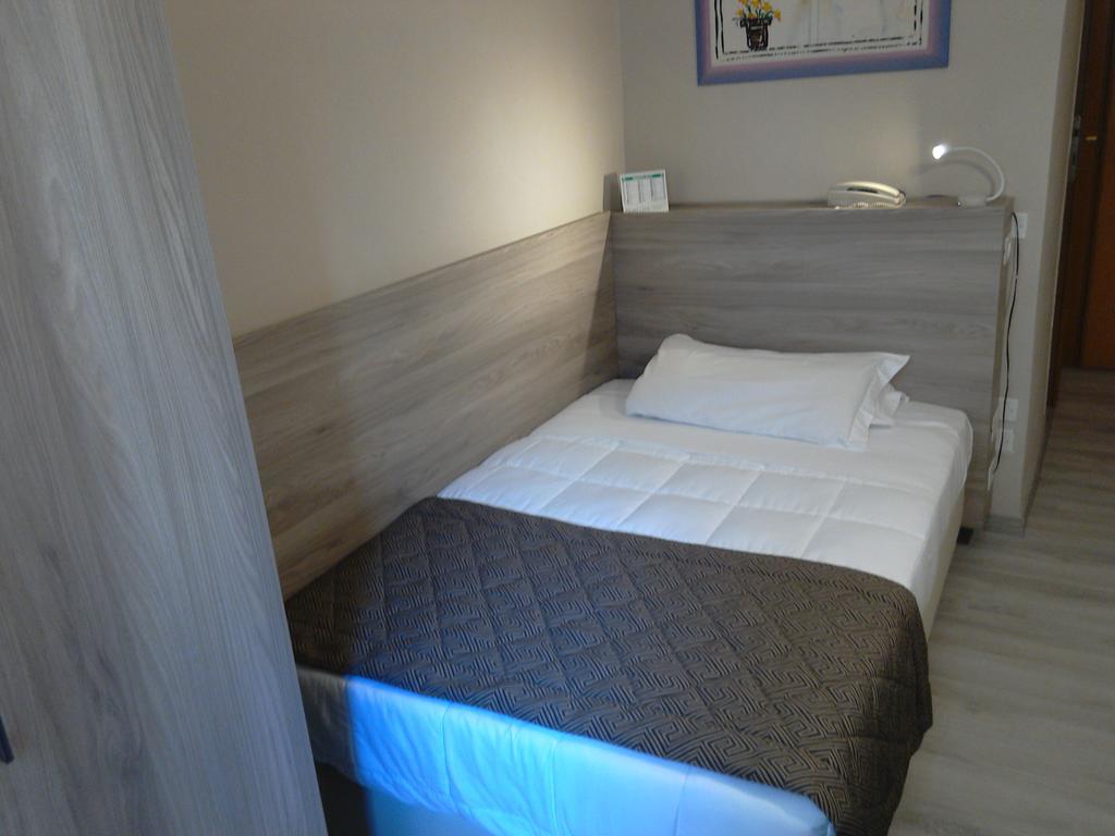 Hotel Citta' Livorno Buitenkant foto